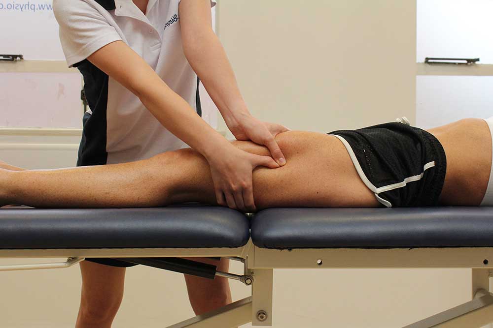 Patella mobilisations performed by MSK Physiotherapist