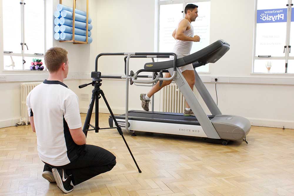 Biomechanical assessment for runners using videography 