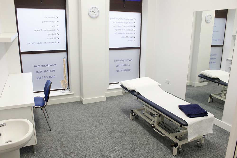 Modern, well equipped treatment facilities in our Minshull Street clinic. Modern, well equipped treatment facilities in our Minshull Street clinic.
