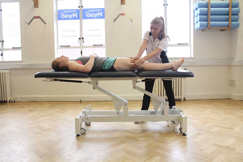 Post event massage targeting vastus lateralis muscle and illio-tibial band