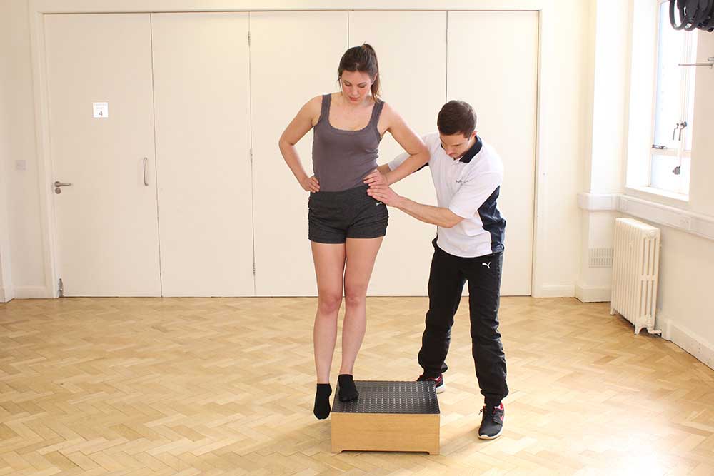 Hip stability and proprioception exercises led by an experienced Physiotherapist