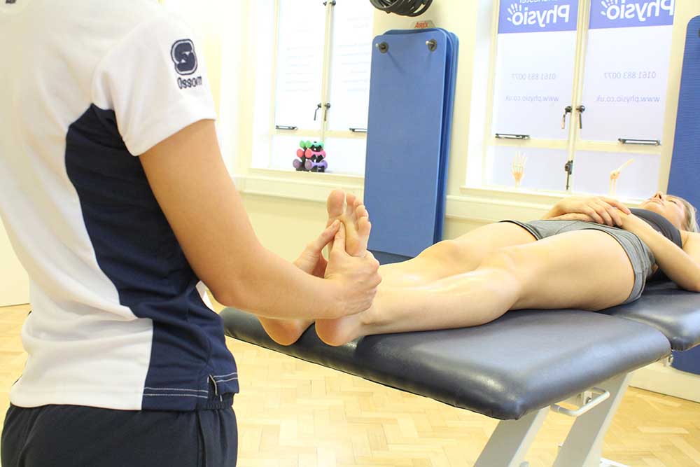 Mobilisations and stretches of the knee capsule to relieve pain and stiffness