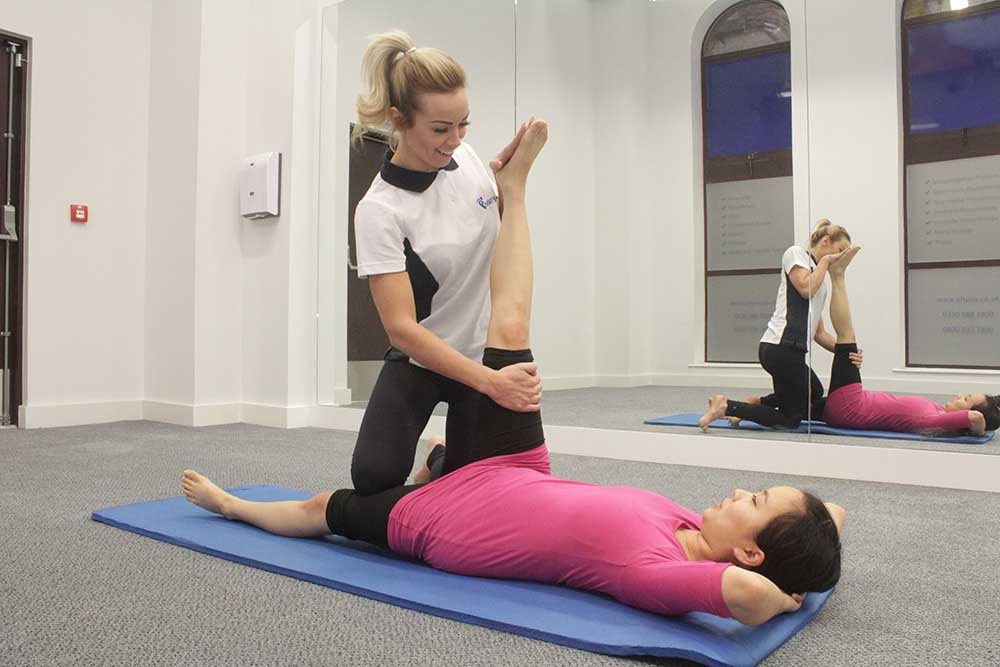 Our friendly and supportive physiotherapists can demonstate a variety of effective stretches.